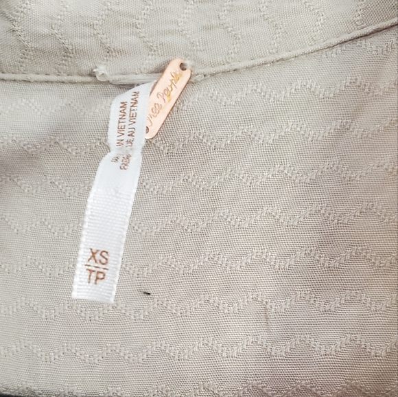 Free People over sized top - Picture 4 of 8